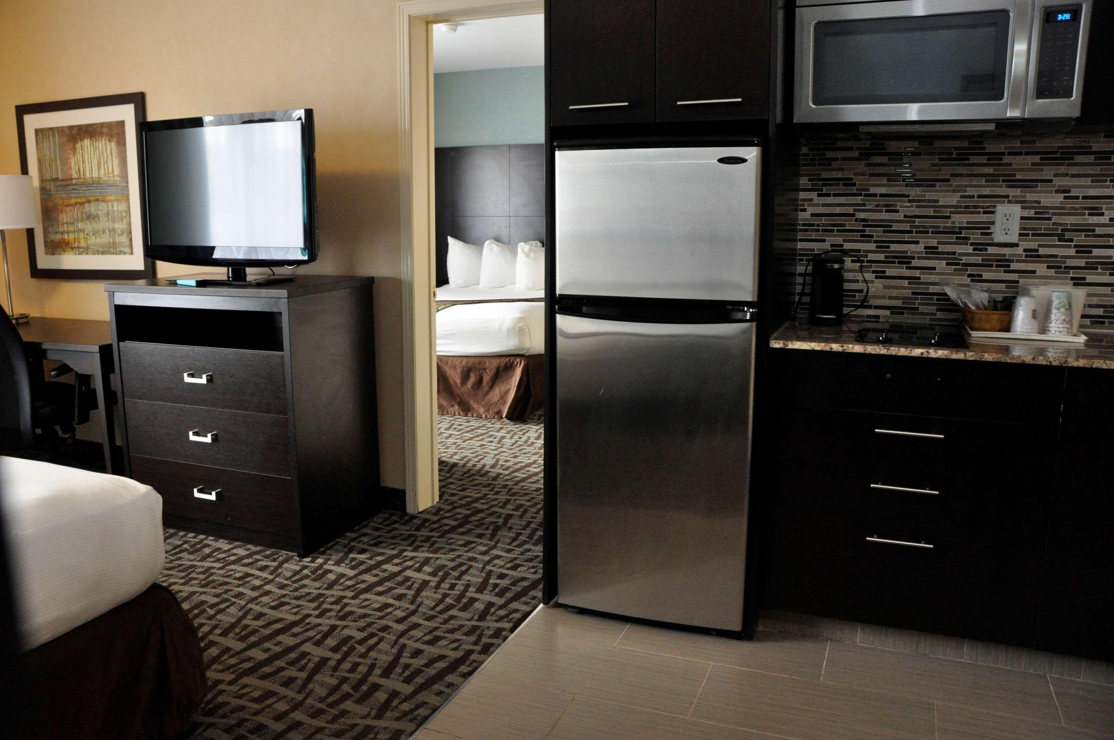 Best Western Plus Barrie Buitenkant foto