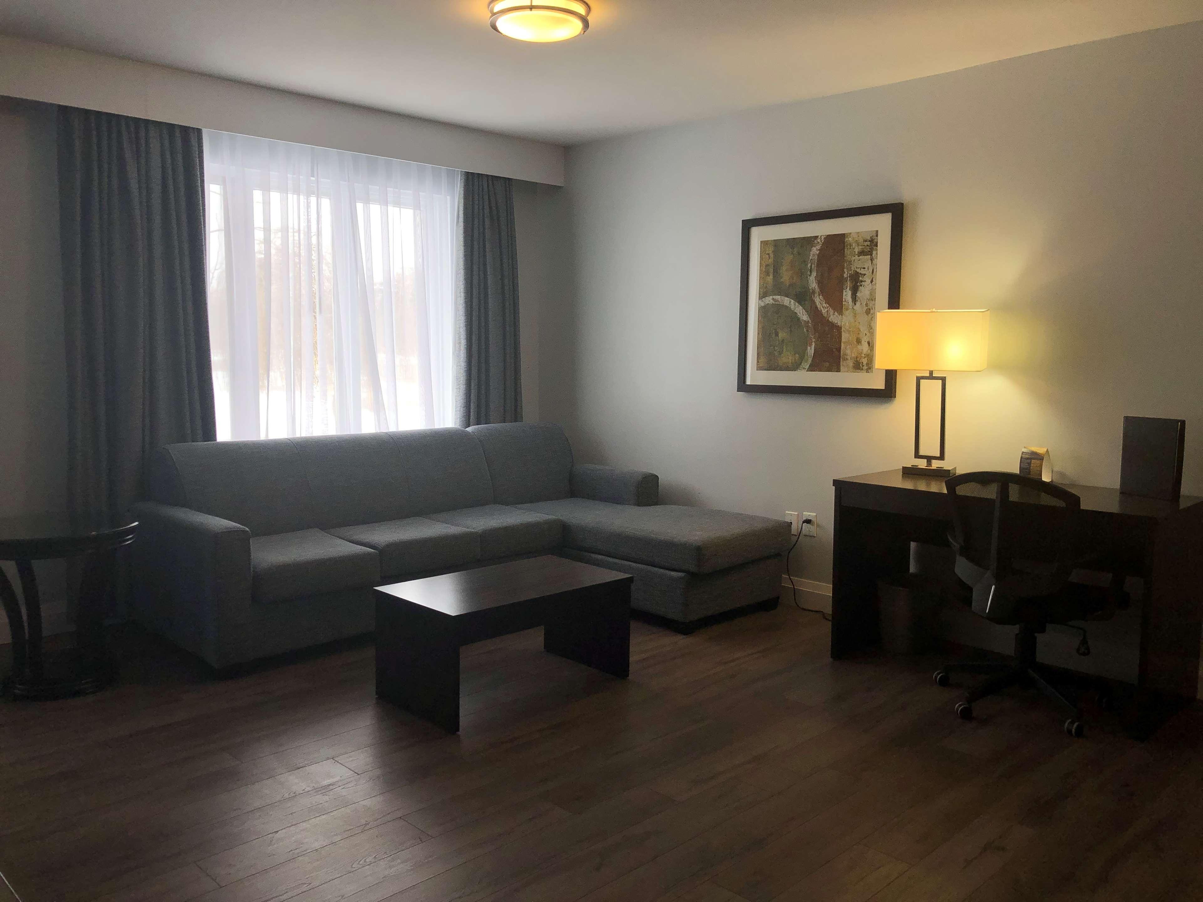 Best Western Plus Barrie Buitenkant foto