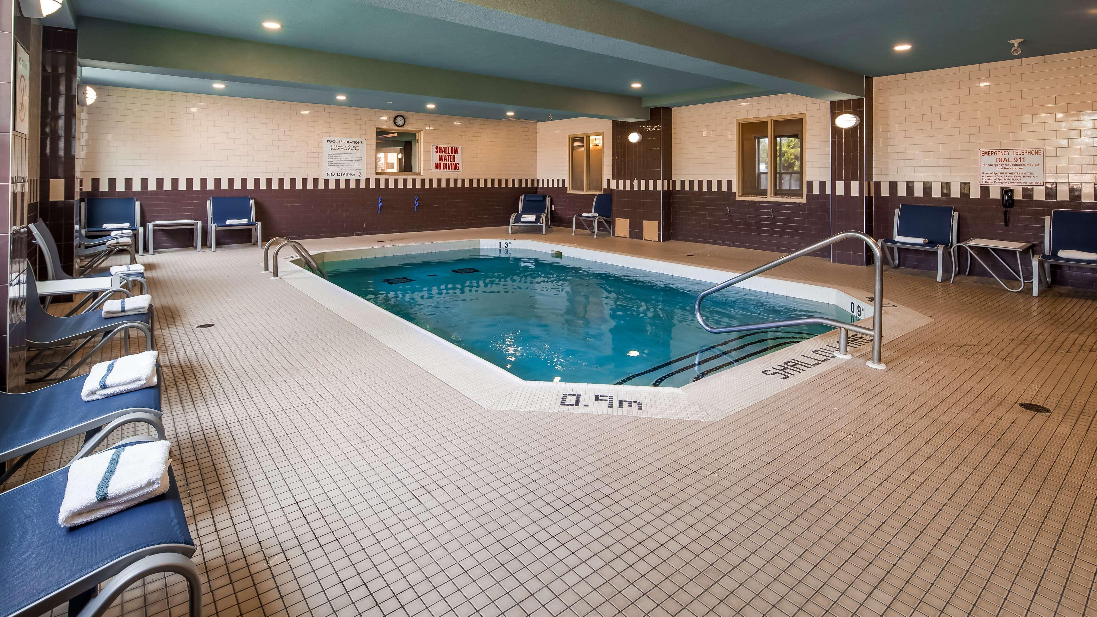 Best Western Plus Barrie Buitenkant foto