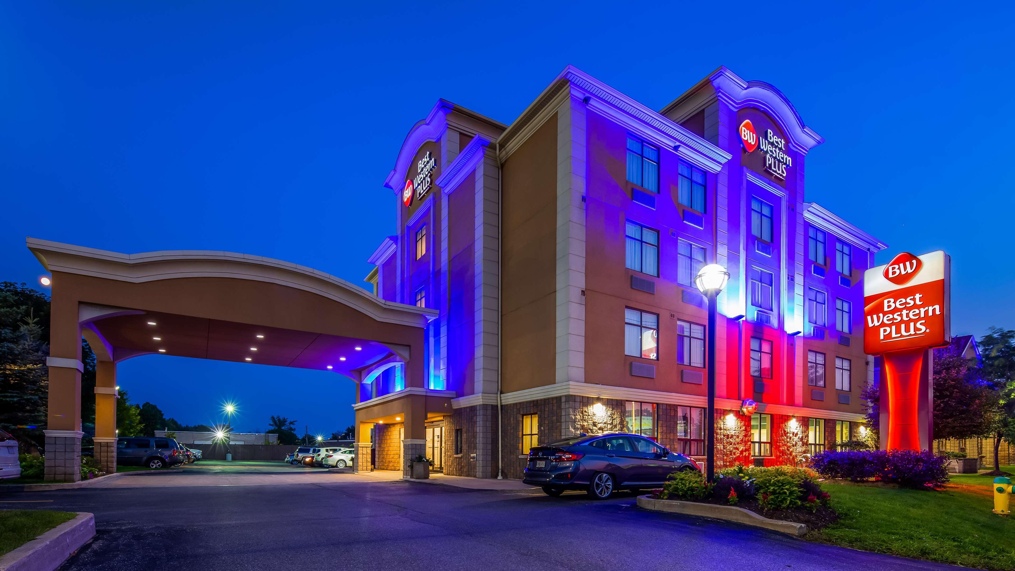 Best Western Plus Barrie Buitenkant foto